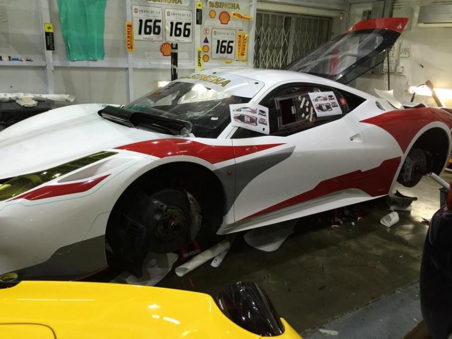  Ferrari 458 Challenge Evoluzione by Impressive Wrap 2015 года  (фото 16 из 21)